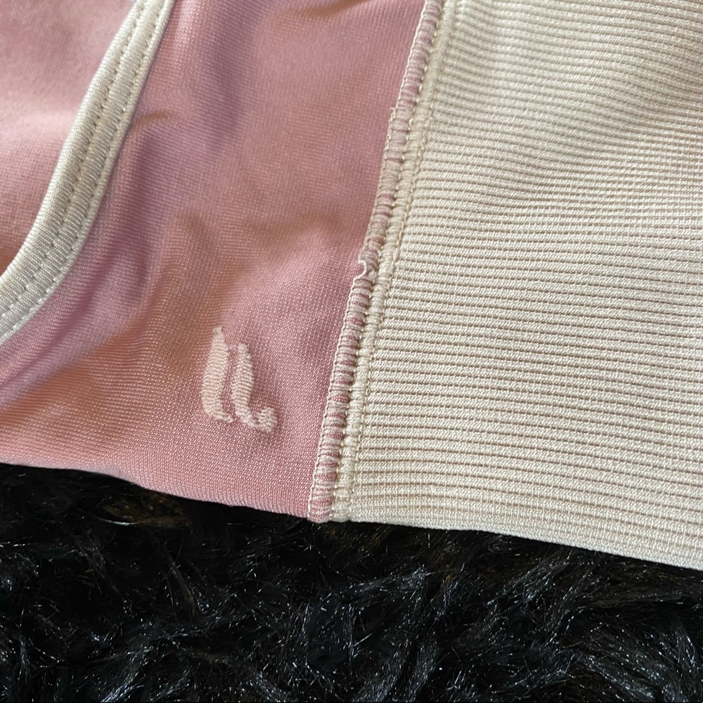 Fabletics Sports Bra - Picture 2 of 4